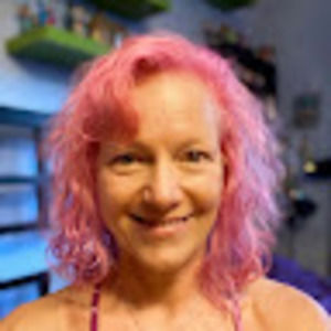 Meet your Posher, Pixie